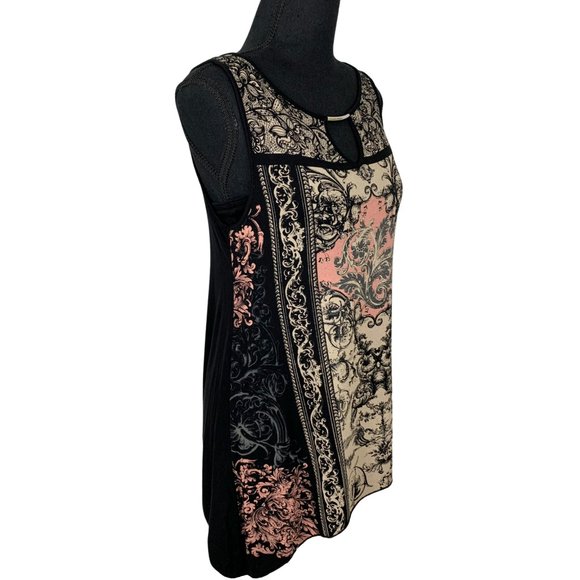 Abstract Asymmetrical Sleeveless Top - Picture 5 of 8